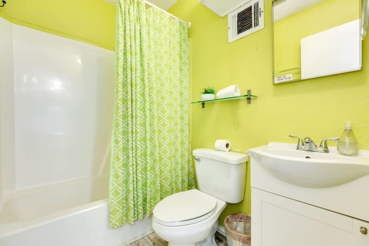 Fun In The Sun! Cozy Beach Pad, Gulf Views And Easy Access To The Sand! Surfside Beach Exterior foto